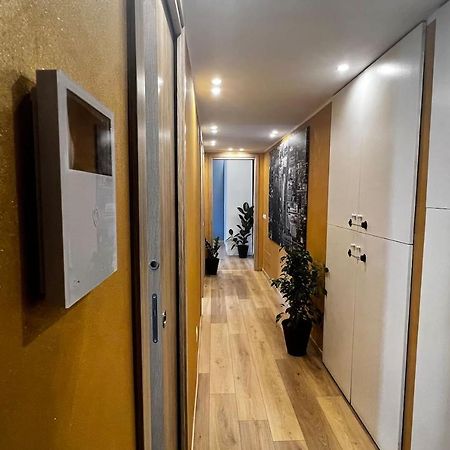 ミラノPrestigioso Trilocale Sui Navigli Con A/C & Wi-Fiアパートメント エクステリア 写真
