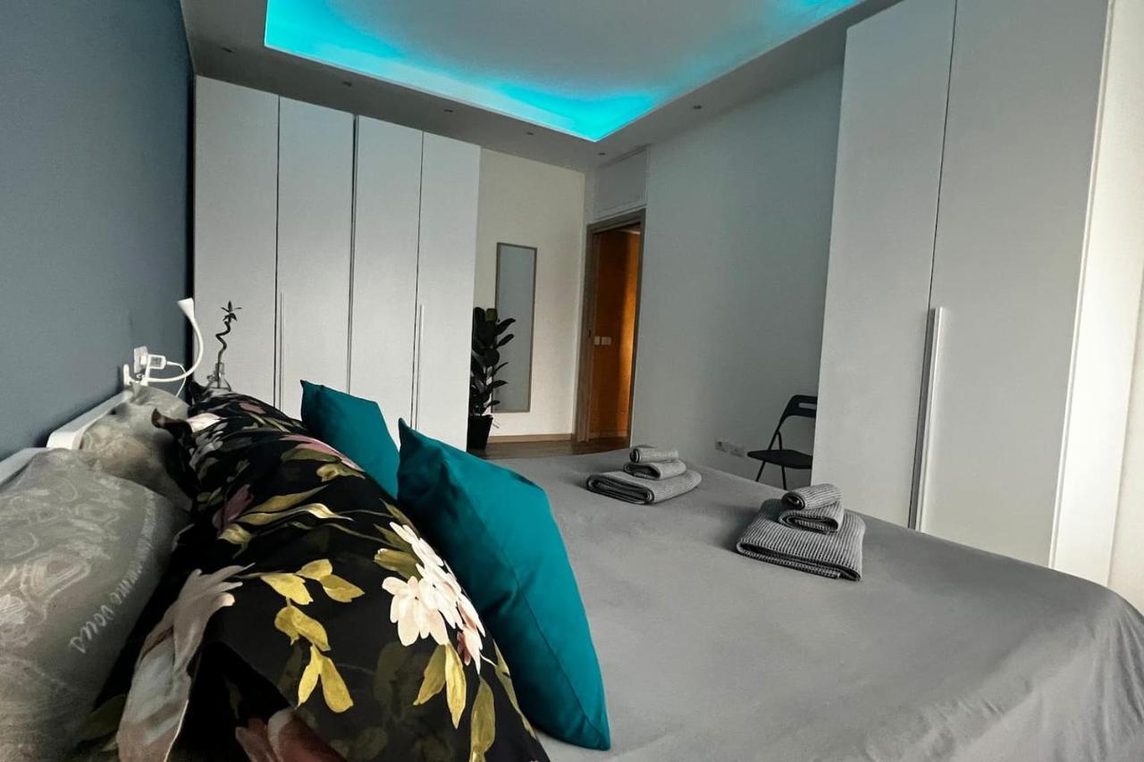 ミラノPrestigioso Trilocale Sui Navigli Con A/C & Wi-Fiアパートメント エクステリア 写真