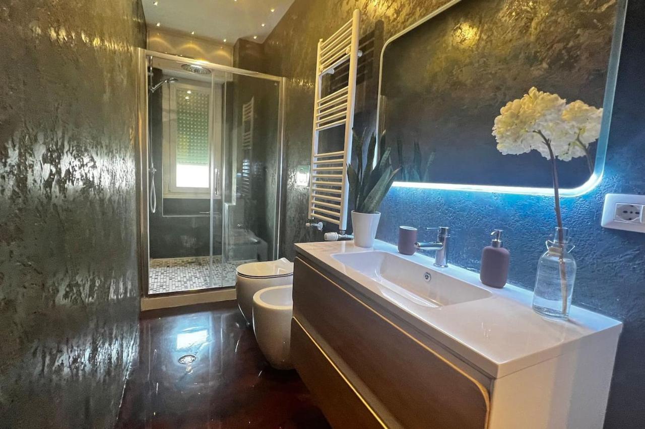 ミラノPrestigioso Trilocale Sui Navigli Con A/C & Wi-Fiアパートメント エクステリア 写真